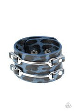 Load image into Gallery viewer, Safari Scene -Blue
